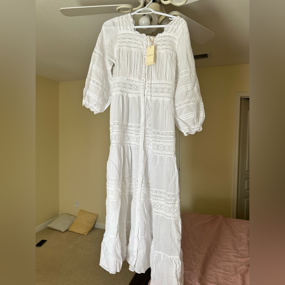 Elegant White Lace Maxi Dress